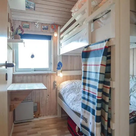 Three-bedroom Holiday In
