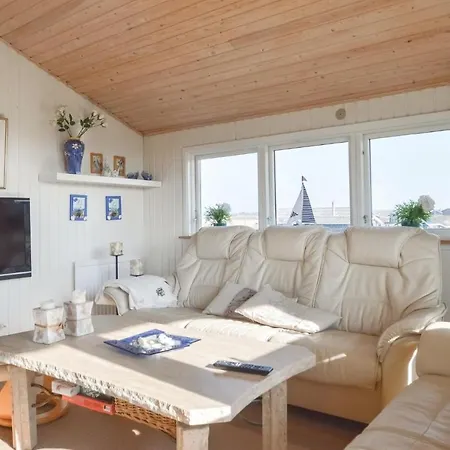 Three-bedroom Holiday In